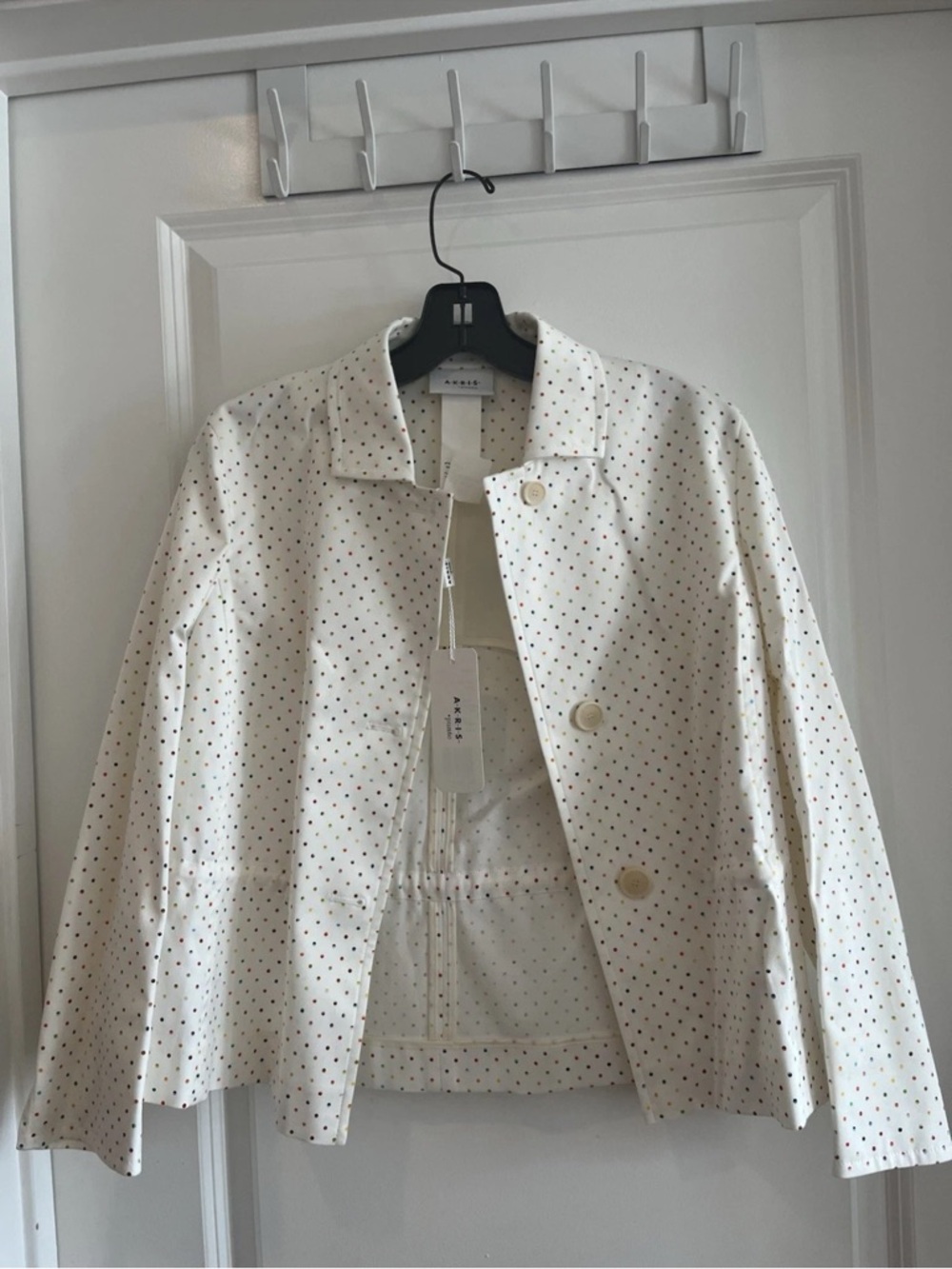 Akris Punto White/Cream Button-Front Dot-Print Jacket, size 6, NWT